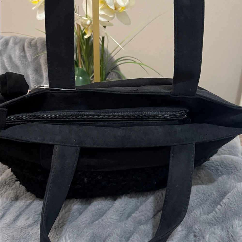 Art Nine Black Tote Bag with Floral Design NWT retail $39 - Picture 5 of 7